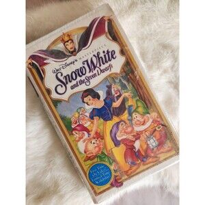NIB Disney Snow White and the Seven Dwarfs VHS Collectible Rare Vintage Sealed